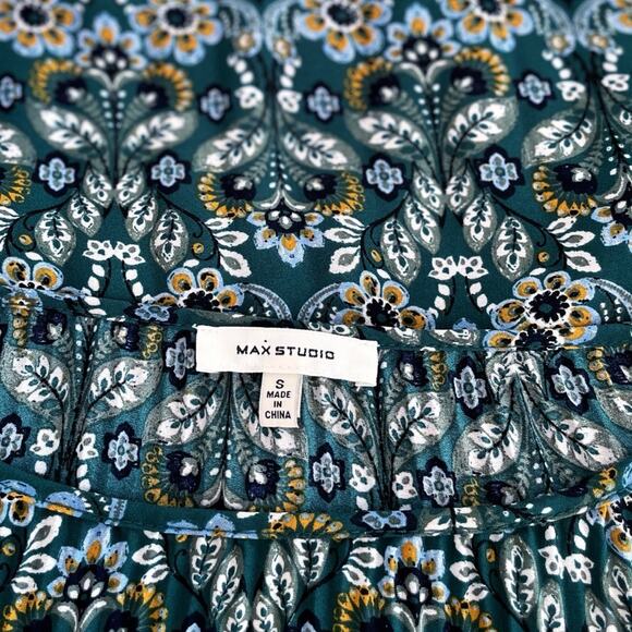 Max Studio Floral Long Sleeve Blouse Green Size Small EUC - Picture 11 of 13